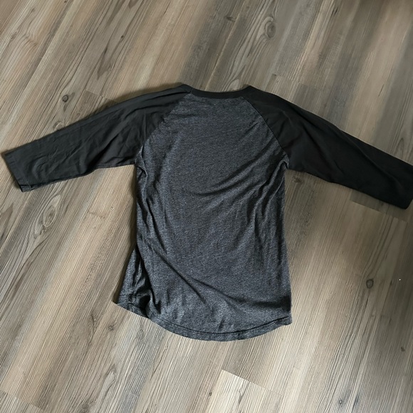 Chicago Cubs 3/4 Sleeve Baseball Tee - Picture 2 of 3